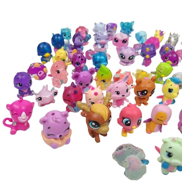 Spin Master Hatchimals Colleggtibles Mini Figures Toys Loose Lot of 79 - Picture 8 of 12